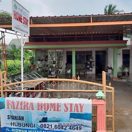 Oyo 91477 Fazira Home Stay Syariah Sibolga Exterior foto