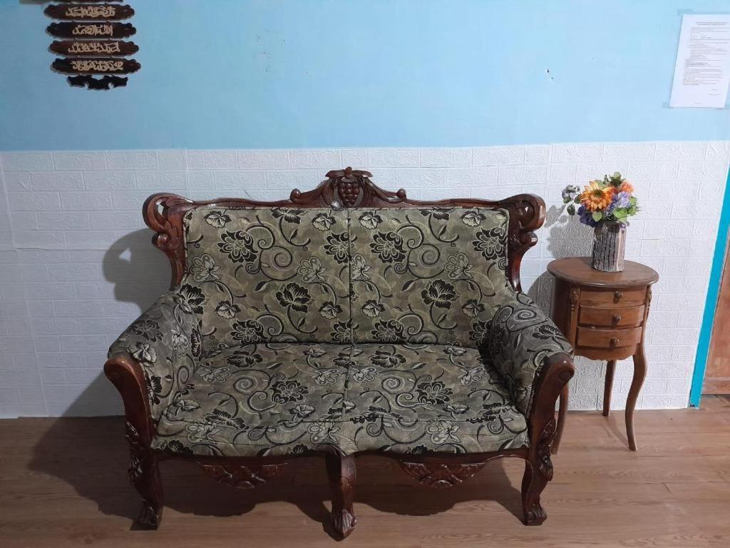 Oyo 91477 Fazira Home Stay Syariah Sibolga Exterior foto